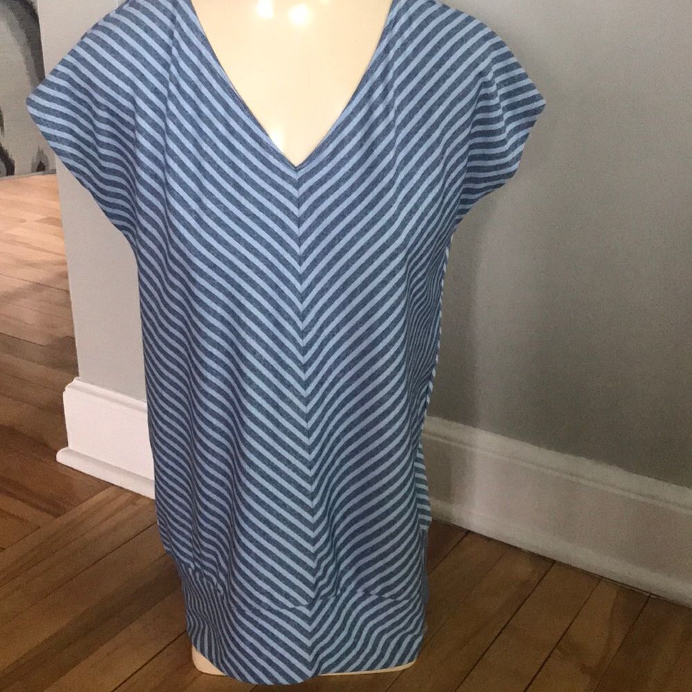 Eddie Bauer shades of blue diagonal stripe top, S